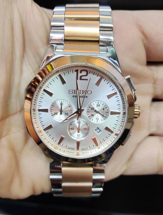 ساعت مچی مردانه SEIKO سیکو فلزی سه موتور فعال کورنوگراف بند رزگلد استیل قاب رزگلد استیل صفحه استیل کد 3023