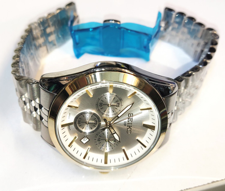 ساعت مچی مردانه SEIKO سیکو فلزی سه موتور فعال کورنوگراف بند استیل قاب طلایی استیل صفحه استیل کد 8016