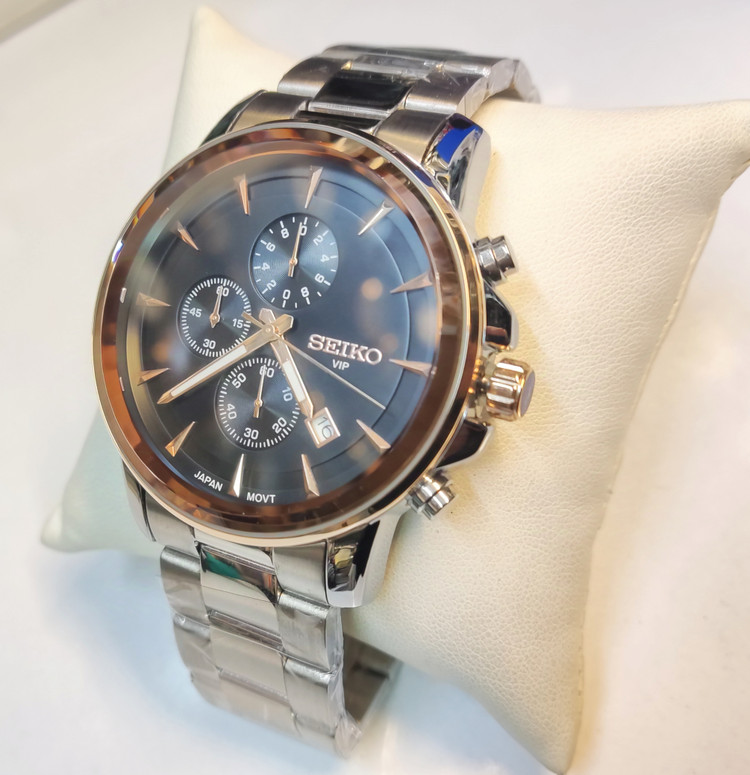 ساعت مچی مردانه SEIKO سیکو فلزی سه موتور فعال کورنوگراف بند استیل قاب رزگلد استیل صفحه مشکی دور شیشه آینه ای کد 8012