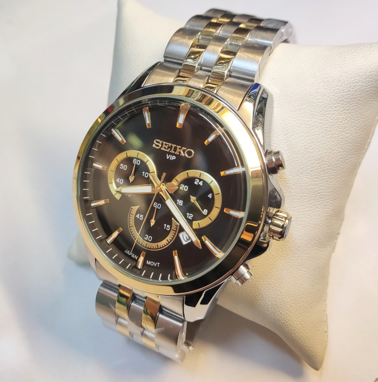 ساعت مچی مردانه SEIKO سیکو فلزی سه موتور فعال کورنوگراف بند طلایی استیل قاب طلایی استیل صفحه مشکی کد 8013