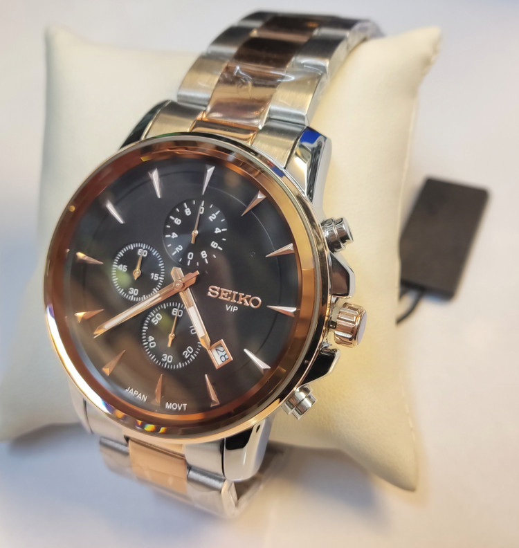 ساعت مچی مردانه SEIKO سیکو فلزی سه موتور فعال کورنوگراف بند رزگلد استیل قاب رزگلد استیل صفحه مشکی دور شیشه آینه ای کد 8012